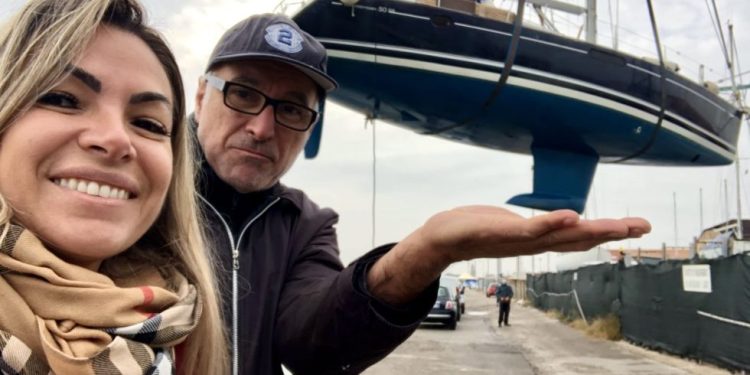 Conheça o curso “GPS da vida a bordo” ministrado por Tatá Martino e Freire donos do perfil ‘No Barco pelo Mundo’