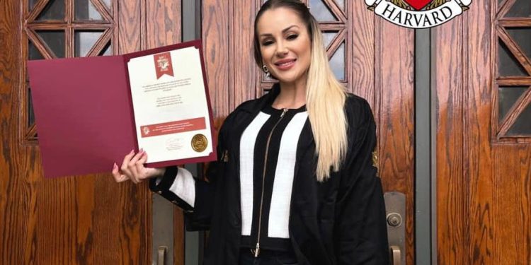 Ela já foi entregadora de panfletos e hoje é empresária de sucesso : conheça a trajetória de Priscila Calijuri