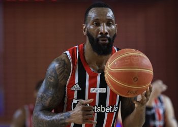 São Paulo F.C. – No Rio, Basquete Tricolor abre vantagem contra o Flamengo na semi do NBB