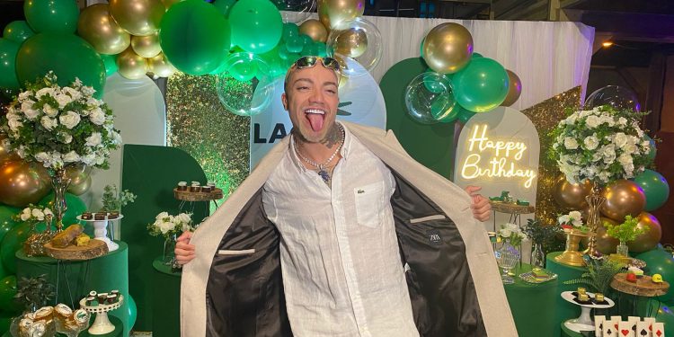 Com presença de famosos, Lázaro Sonic comemora seus 28 anos com tema Cassino Brazino 777
