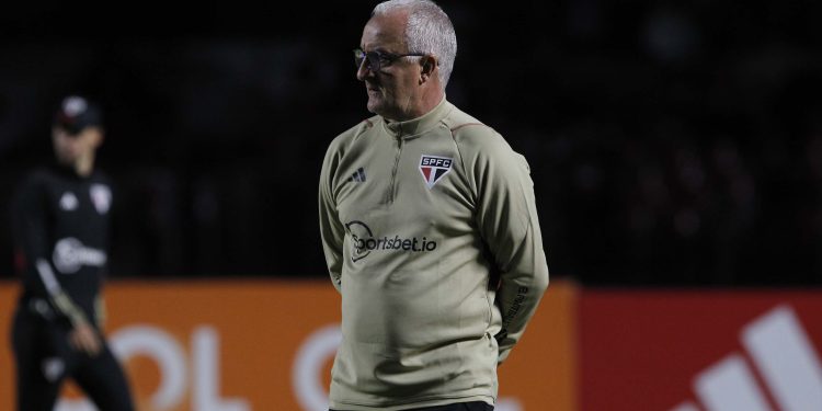 São Paulo F.C. – Dorival: "O objetivo foi alcançado, viramos o jogo" São Paulo F.C. – Dorival: "O objetivo foi alcançado, viramos o jogo"