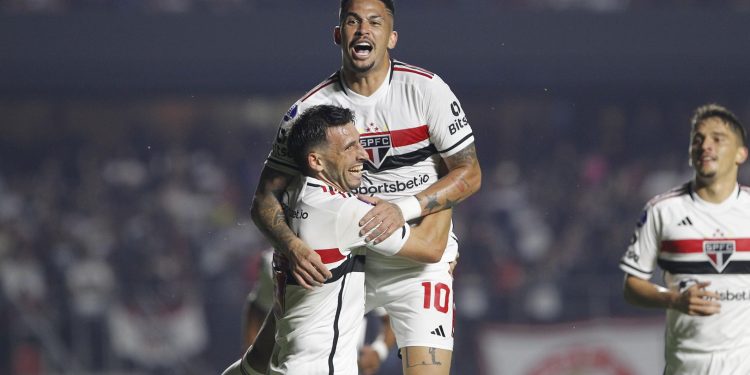 São Paulo F.C. – Em noite de golaços, São Paulo goleia Tolima-COL pela CONMEBOL Sul-Americana São Paulo F.C. – Em noite de golaços, São Paulo goleia Tolima-COL pela CONMEBOL Sul-Americana