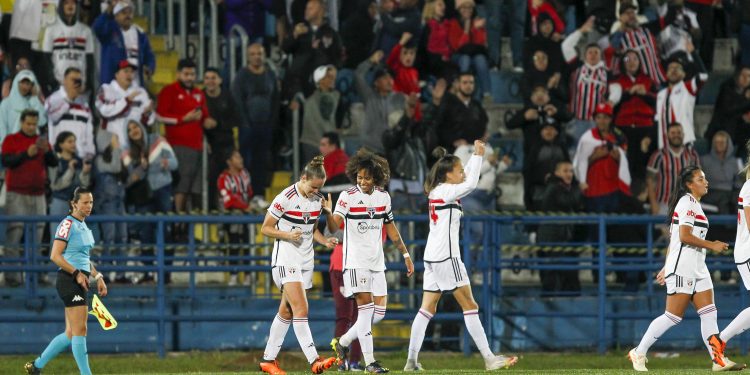 São Paulo F.C. – Maressa exalta entrega da equipe para buscar o empate