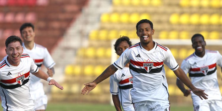 São Paulo F.C. – Com golaço de falta, Sub-20 vence o Comercial pelo Paulista