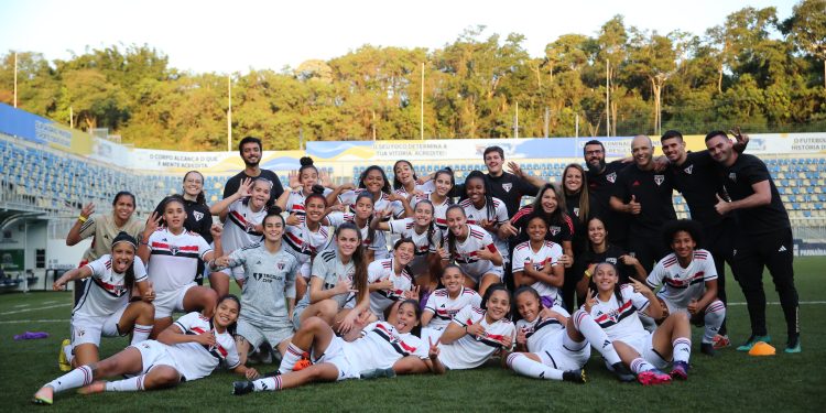 São Paulo F.C. – São Paulo vence o Grêmio e avança à semifinal do Brasileiro Sub-20 São Paulo F.C. – São Paulo vence o Grêmio e avança à semifinal do Brasileiro Sub-20