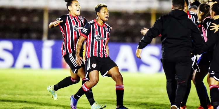 São Paulo F.C. – São Paulo encerra semestre com vitória sobre o Palmeiras São Paulo F.C. – São Paulo encerra semestre com vitória sobre o Palmeiras