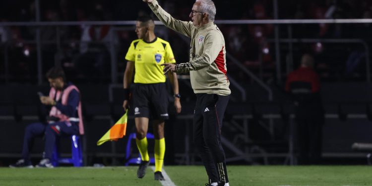 São Paulo F.C. – Dorival destaca vitória sobre o Tigre: “Era um jogo importante”