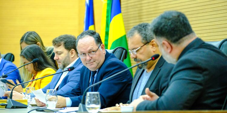 Pedro Fernandes busca respostas para criação das reservas ambientais de Rondônia Pedro Fernandes busca respostas para criação das reservas ambientais de Rondônia