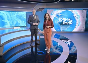 Eduardo Oinegue e Adriana Araújo estreiam nova fase do “Jornal da Band”