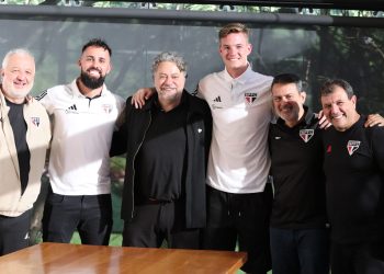São Paulo F.C. – São Paulo acerta as renovações contratuais de Jandrei e Young