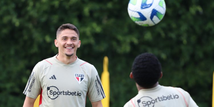 São Paulo F.C. – Pablo Maia treina com o elenco, e Welington se aproxima do retorno