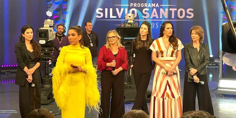 Programa Silvio Santos Especial 60 anos vai ao ar repleto de emoção e muitos convidados especiais Programa Silvio Santos Especial 60 anos vai ao ar repleto de emoção e muitos convidados especiais