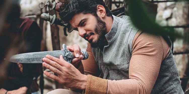 Ator de Reis na Record TV, Mariano Jr comenta o sucesso de seu personagem “Seba”