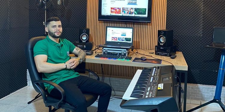 Conheça o J.A music o novo empreendimento do cantor João Atualizado Conheça o J.A music o novo empreendimento do cantor João Atualizado