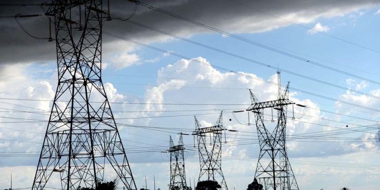 Leilão de linhas de transmissão vai gerar investimento de R bilhões Leilão de linhas de transmissão vai gerar investimento de R bilhões