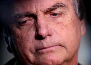 Por 5 votos a 2, Tribunal Superior Eleitoral torna Bolsonaro inelegível por oito anos