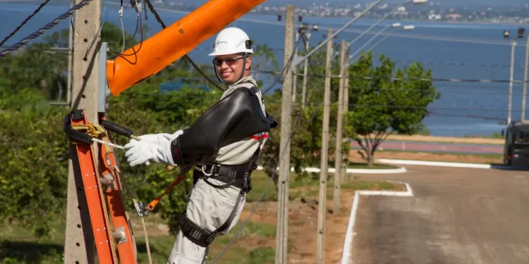 Energisa abre vagas para eletricista em seis cidades de Rondônia Energisa abre vagas para eletricista em seis cidades de Rondônia