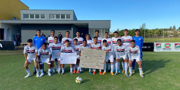 São Paulo F.C. – Sub-17 vence com o Newell’s pela Copa Criciúma São Paulo F.C. – Sub-17 vence com o Newell’s pela Copa Criciúma