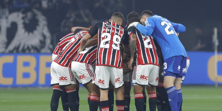 São Paulo F.C. – São Paulo sofre revés no primeiro jogo da semifinal da Copa do Brasil São Paulo F.C. – São Paulo sofre revés no primeiro jogo da semifinal da Copa do Brasil