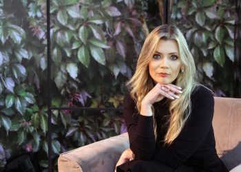 Mulheres na Liderança: Desafios e Conquistas na Jornada ao Topo.