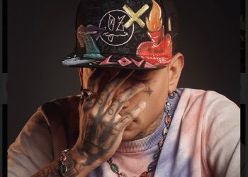MC Guimê lança coleção de bonés