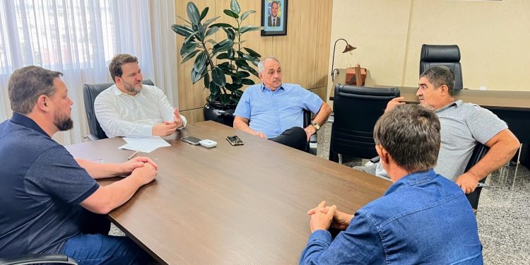 Deputado Alex Redano pede asfaltamento e drenagem na RO-452 Deputado Alex Redano pede asfaltamento e drenagem na RO-452