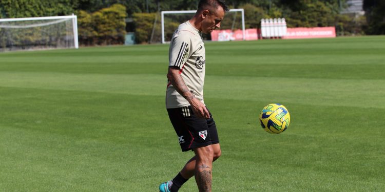 São Paulo F.C. – Elenco finaliza preparação para o Majestoso São Paulo F.C. – Elenco finaliza preparação para o Majestoso