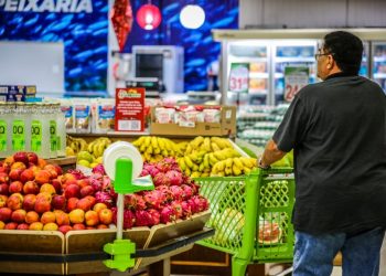 Governo injeta R$ 174 milhões com pagamento da primeira parcela do 13° salário, na sexta-feira, 14