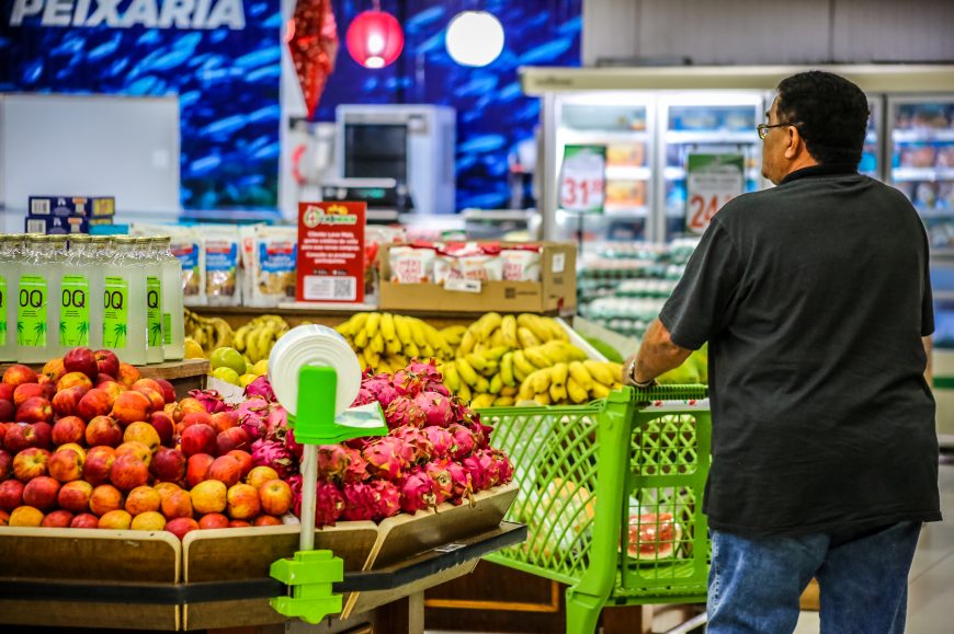 Governo injeta R$ 174 milhões com pagamento da primeira parcela do 13° salário, na sexta-feira, 14 Governo injeta R$ 174 milhões com pagamento da primeira parcela do 13° salário, na sexta-feira, 14
