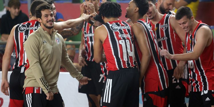 São Paulo F.C. – Após vitória na estreia, Basquete Tricolor recebe o São José no Morumbi São Paulo F.C. – Após vitória na estreia, Basquete Tricolor recebe o São José no Morumbi