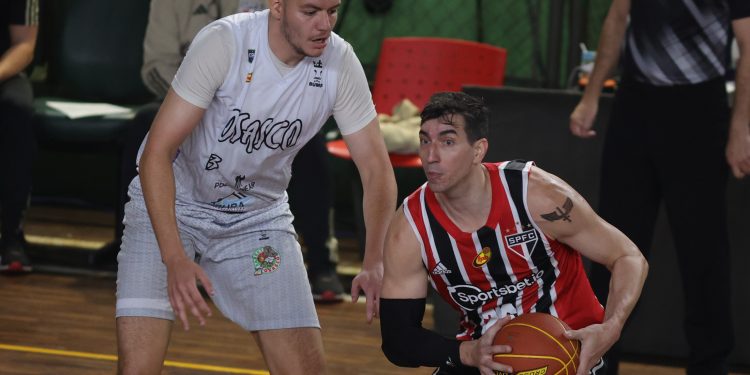 São Paulo F.C. – Betinho destaca dificuldades em vitória na estreia do Basquete Tricolor