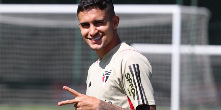 São Paulo F.C. – Elenco se reapresenta após avançar na Copa do Brasil São Paulo F.C. – Elenco se reapresenta após avançar na Copa do Brasil