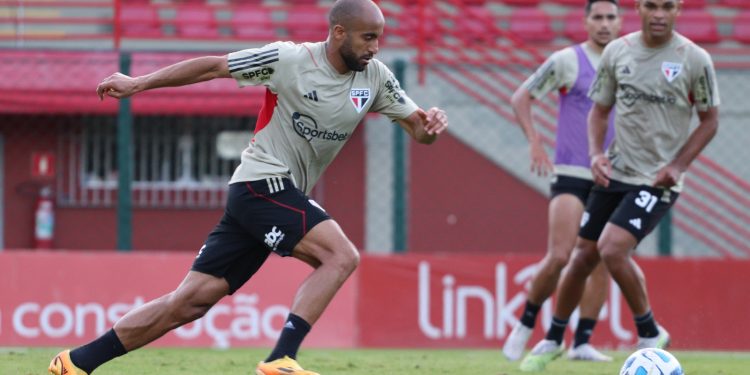 São Paulo F.C. – Elenco se reapresenta e treina para o duelo com a LDU São Paulo F.C. – Elenco se reapresenta e treina para o duelo com a LDU