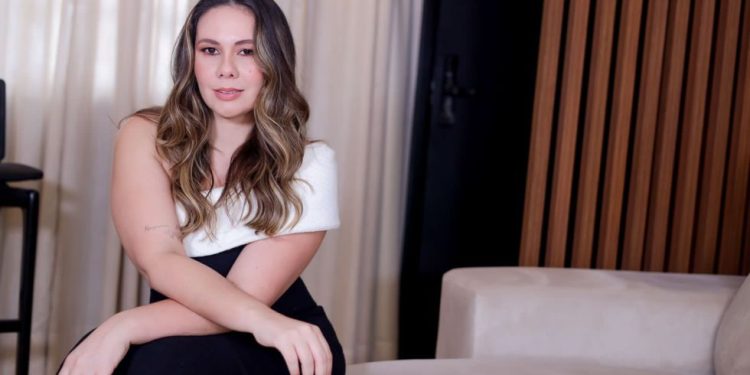 Jacque Vitek é a Consultora de Imagem e Estilo que esta transformando a vida de pessoas