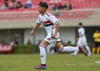 São Paulo F.C. – Sub-11 e Sub-13 goleiam e seguem 100% no Paulista
