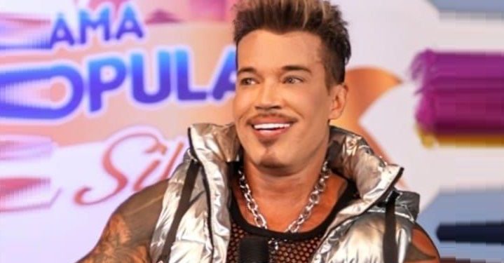 Moyráah inova com Eletrofunk, é comparado ao Ricky Martin e atrai atenção de Programa de TV Moyráah inova com Eletrofunk, é comparado ao Ricky Martin e atrai atenção de Programa de TV