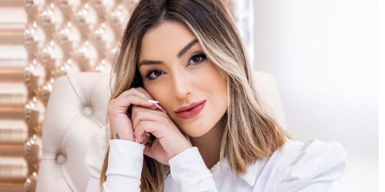 Conheça Dra. Ana Justino que cuida da Harmonização dos Influenciadores que estão dominando a web Conheça Dra. Ana Justino que cuida da Harmonização dos Influenciadores que estão dominando a web