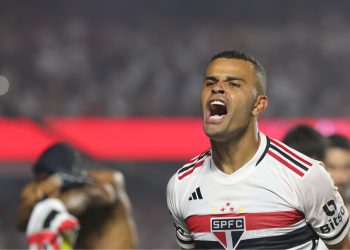 São Paulo F.C. – Alisson agradece apoio da torcida e destaca força do elenco