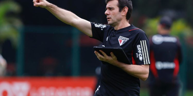 São Paulo F.C. – Luis Fernando de Barros, mais um representante tricolor na Seleção Brasileira