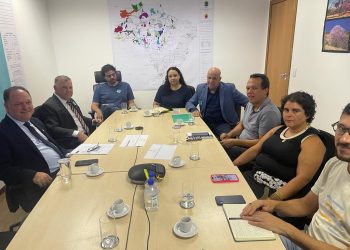 Em Brasília, Pedro Fernandes busca esclarecimentos sobre o conflito territorial em Monte Negro