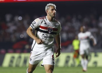 São Paulo F.C. – Calleri é submetido a artroscopia no tornozelo direito
