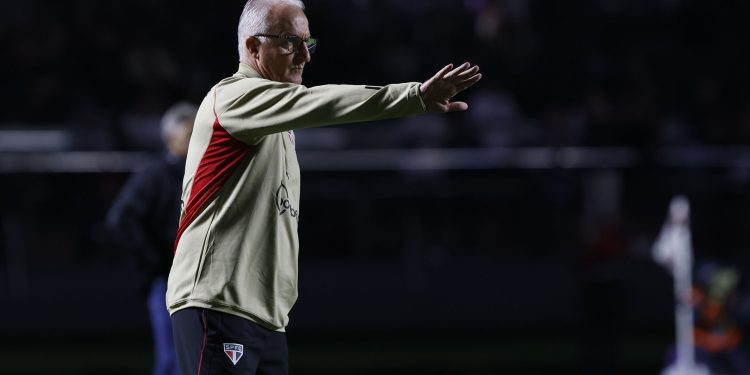 São Paulo F.C. – Dorival: “Foi uma partida muito boa, muito bem jogada” São Paulo F.C. – Dorival: “Foi uma partida muito boa, muito bem jogada”