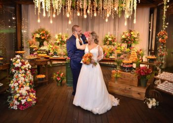 Patrícia Fernandes e Fabio Escada disseram “sim” em casamento dos sonhos!
