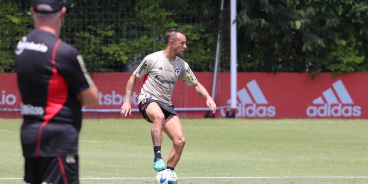 São Paulo F.C. – Elenco se reapresenta e retoma preparativos para encarar o Goiás