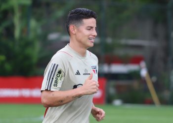 São Paulo F.C. – Após retornar de Curitiba, elenco trabalha no CT da Barra Funda