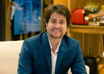 Médico Ivan Rollemberg desembarca em Brasília e anuncia Human Clinic na capital