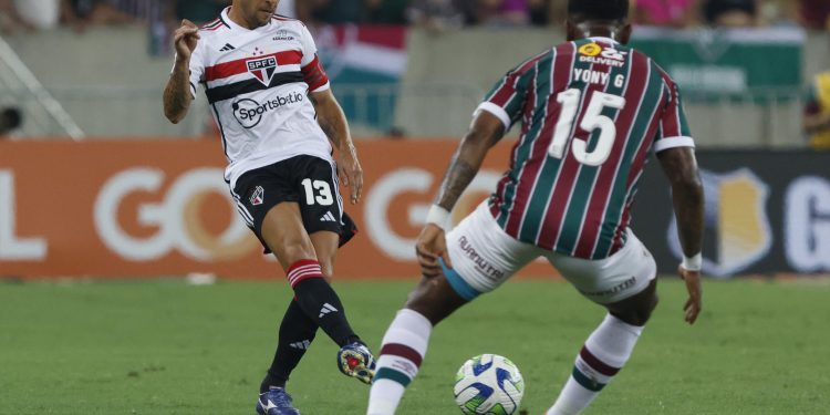 São Paulo F.C. – São Paulo sofre derrota para o Fluminense no Maracanã São Paulo F.C. – São Paulo sofre derrota para o Fluminense no Maracanã