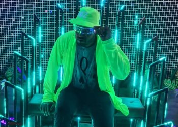 De olho na mudança do mercado de eventos, DJ Marcio Braz cria a “Festa Neon” e lança clipe