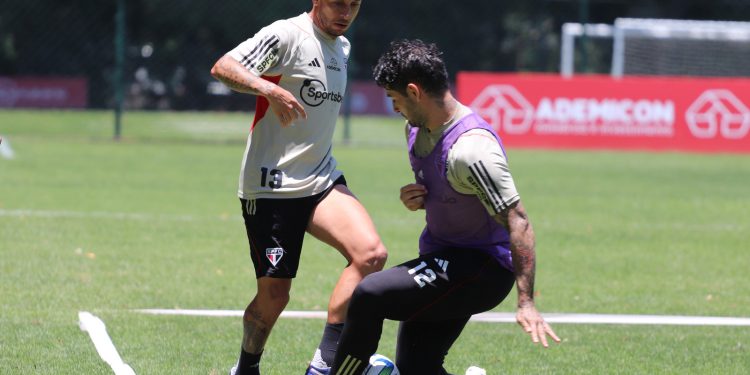 São Paulo F.C. – Elenco realiza penúltima atividade antes do jogo com o Red Bull Bragantino São Paulo F.C. – Elenco realiza penúltima atividade antes do jogo com o Red Bull Bragantino