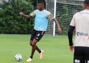 São Paulo F.C. – Elenco se reapresenta com os retornos de Arboleda, Ferraresi e James